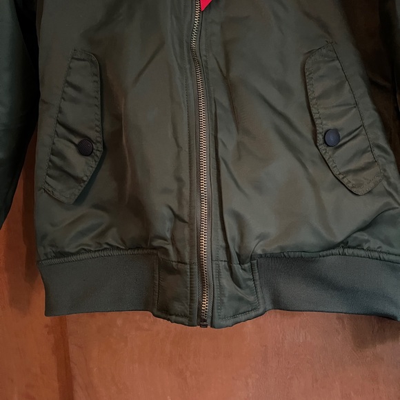 Men’s army green bomber jacket - Picture 5 of 10